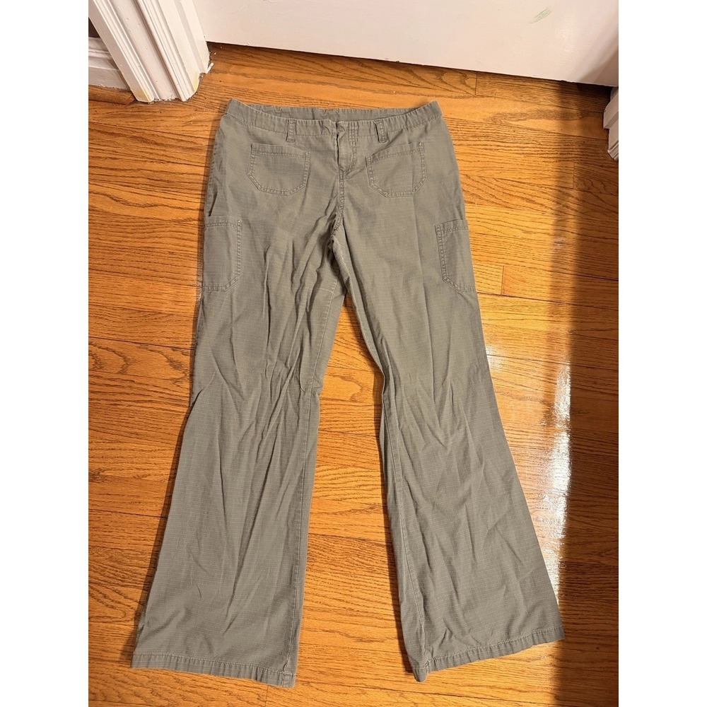 I.L.U. Juniors Y2K Utility Cargo Pants Size 11 Green